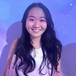 Meet your Posher, Claudia